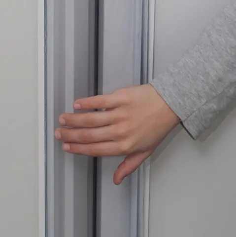 Imagen PROTECTOR PUERTA TRANSPARENTE 180 4